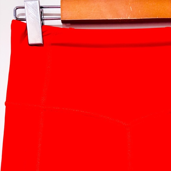 MARIKA Red bike shorts - Picture 2 of 6